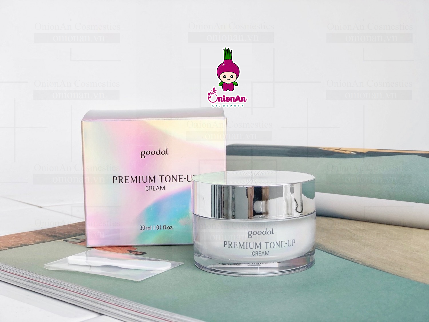 Kem Dưỡng Trắng Da Goodal Premium Tone-Up Cream (Mẫu mới)